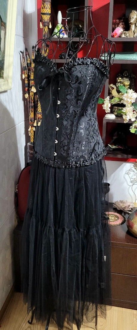 Fusta neagra tull mărime 42-48