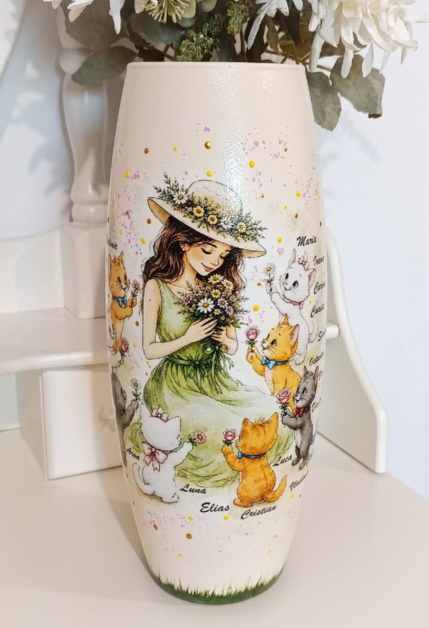 Vază personalizată pentru Grupa Pisicuțelor