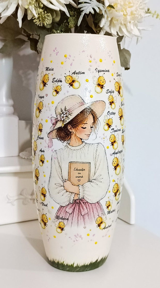 Vază personalizată pentru Grupa Licuricilor