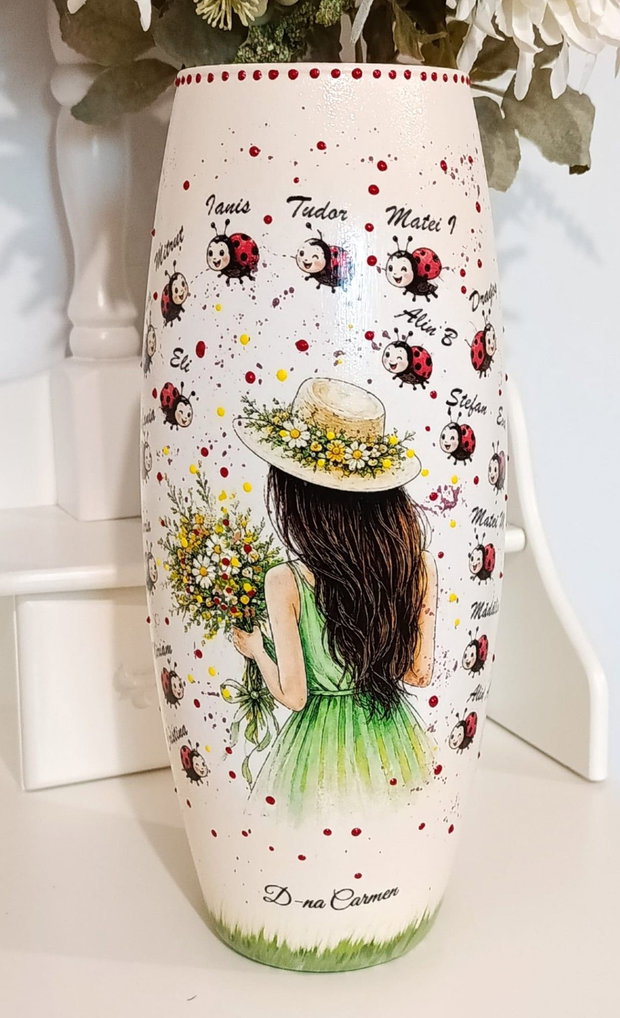 Vază personalizată pentru educatoare cadou cu numele copiilor