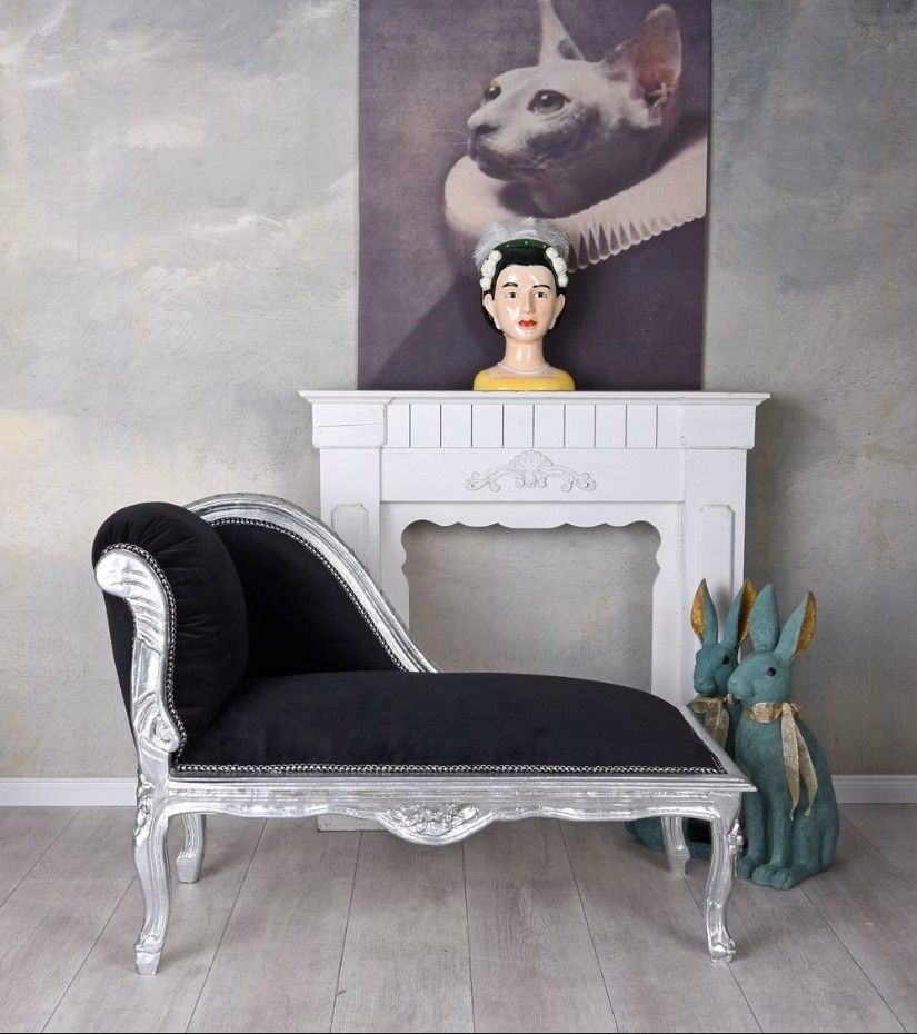 Sofa din lemn masiv argintiu cu tapiterie neagra