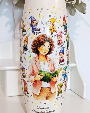 Vază personalizată pentru Grupa Piticilor