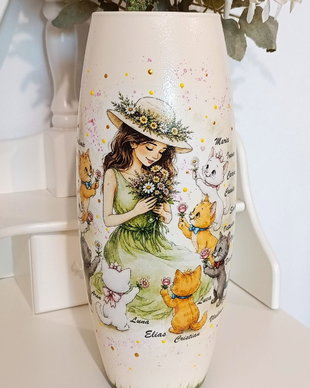 Vază personalizată pentru Grupa Pisicuțelor