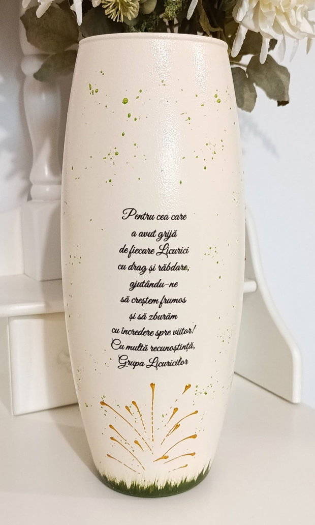 Vază personalizată pentru Grupa Licuricilor