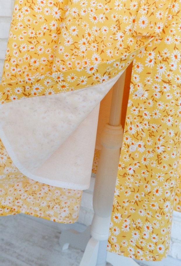 Rochie Camasa Galbena cu Margarete si Guler Mare Rotund