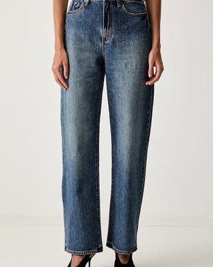 Armani Exchange blugi relaxed fit pentru femei