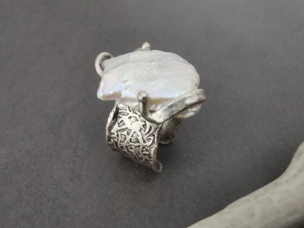 Set bratara si inel din alama placata cu argint si perle de culturaB4