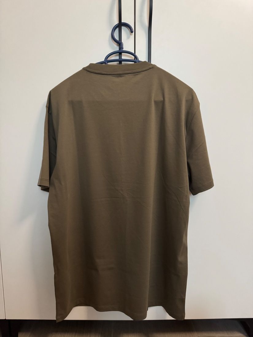 Tricou