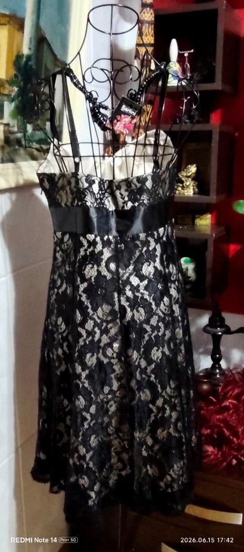 Rochie eleganta mărime M