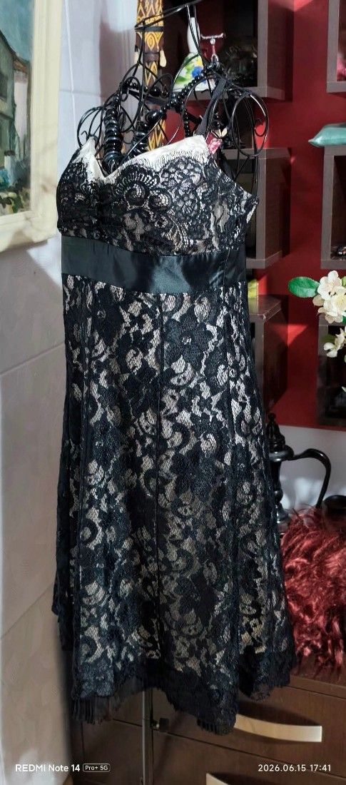 Rochie eleganta mărime M