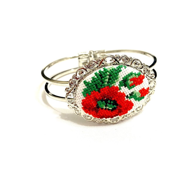 Bratara Bangle cu broderie manuala