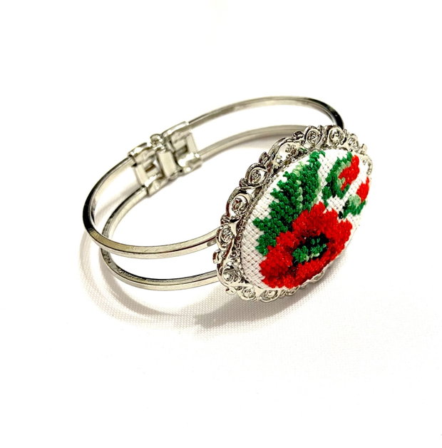 Bratara Bangle cu broderie manuala
