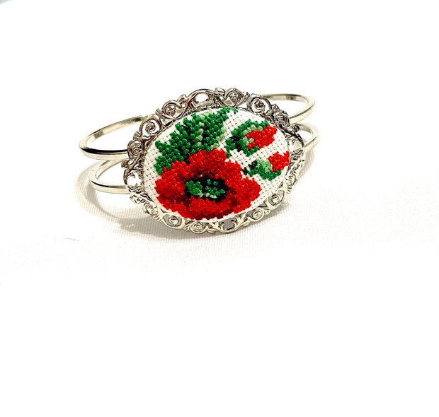Bratara Bangle cu broderie manuala