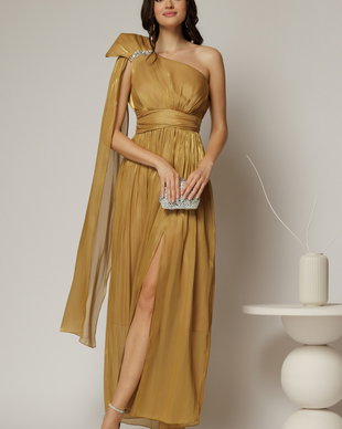 Rochie de seara galben mustar din voal peliculizat cu accesoriu pe umar