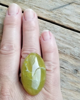 Inel reglabil, opal verde. REZERVAT