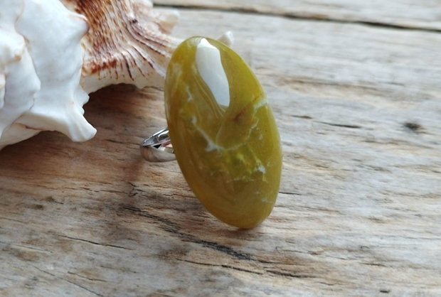 Inel reglabil, opal verde. REZERVAT