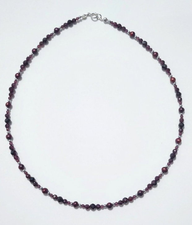 Colier argint 925 cu granat, perle de cultura si hematit
