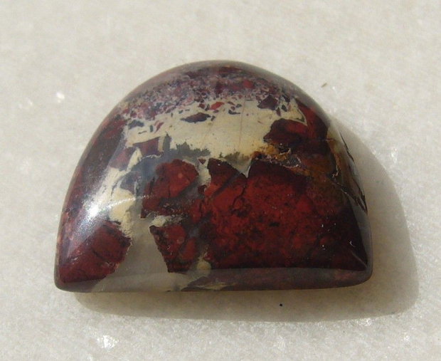 Jasp rosu cabochon aprox 21x18x6 mm