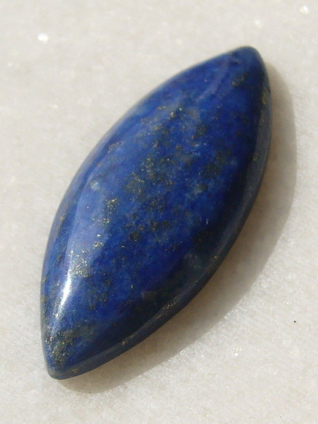 Lapis lazuli cabochon aprox 40x16x5 mm