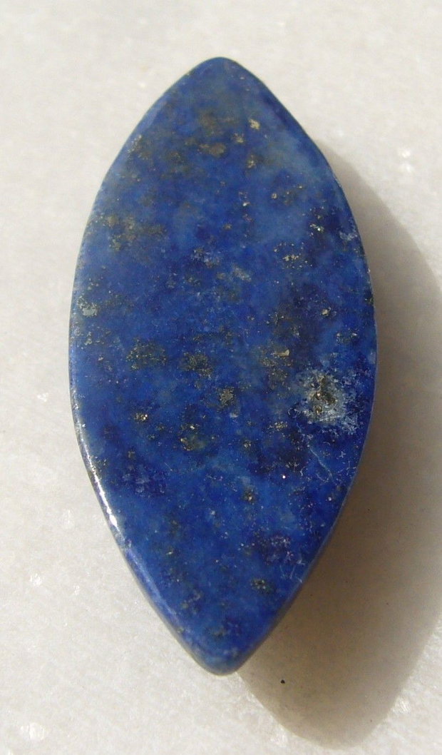 Lapis lazuli cabochon aprox 40x16x5 mm