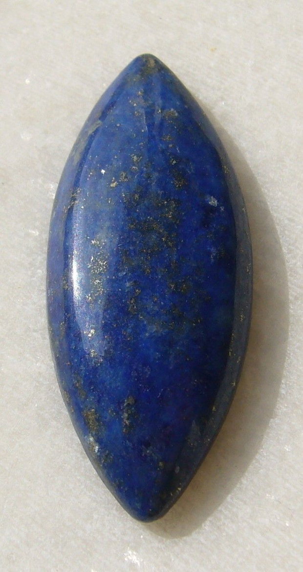 Lapis lazuli cabochon aprox 40x16x5 mm