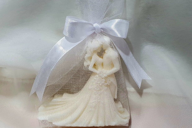 Lumânare handmade din ceară Cuplu de miri | Mărturie de nuntă