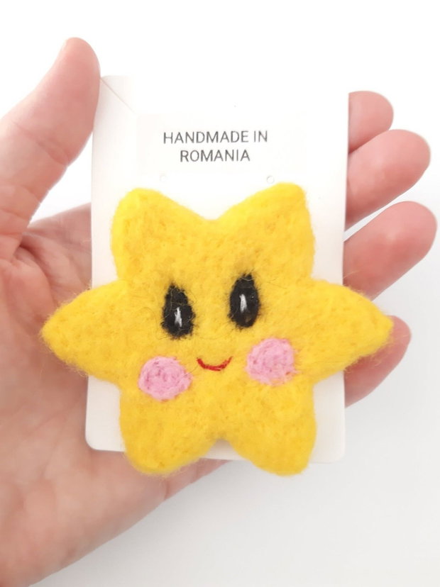 Broșă Handmade Stea Solară Lână Naturală Împâslita Manual