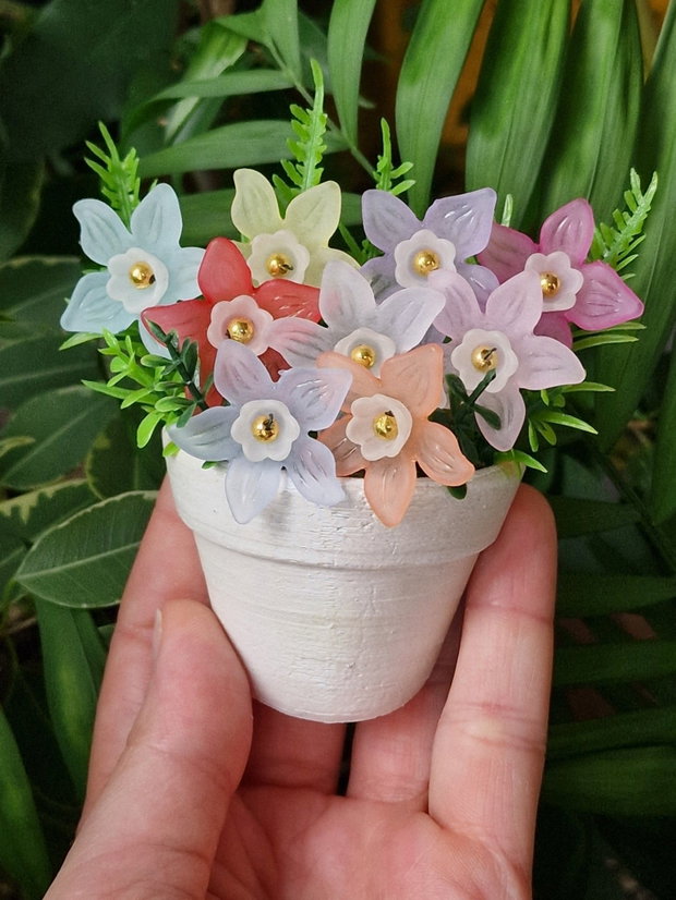 Ghiveci de flori pastel