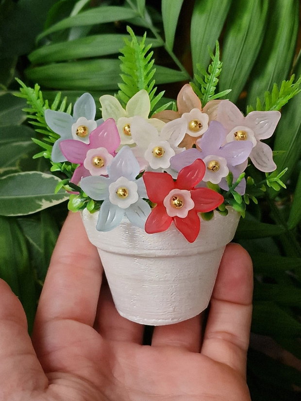 Ghiveci de flori pastel
