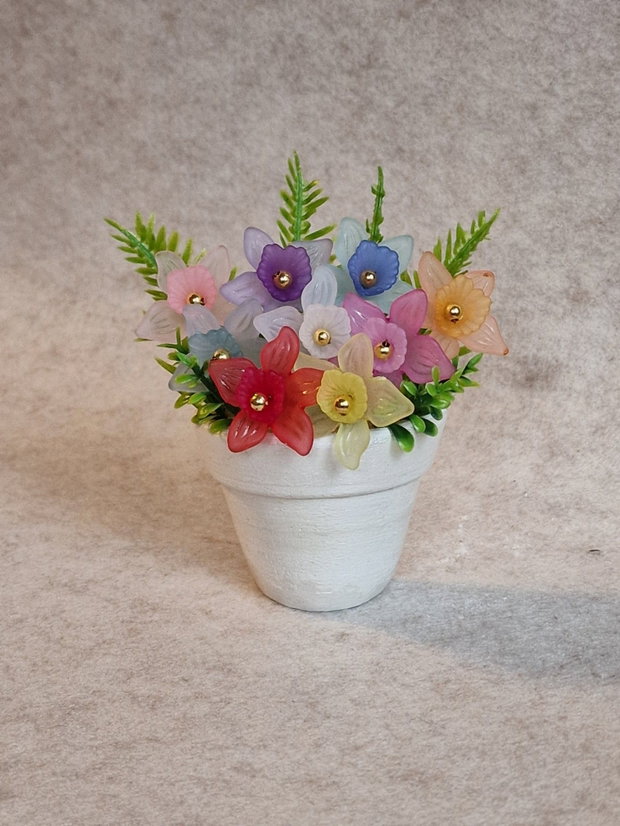 Ghiveci de flori pastel