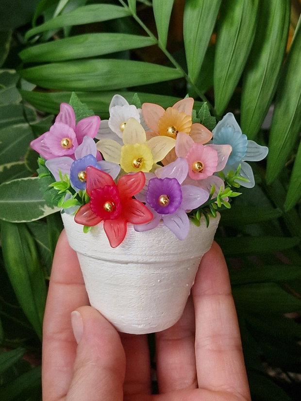 Ghiveci de flori pastel
