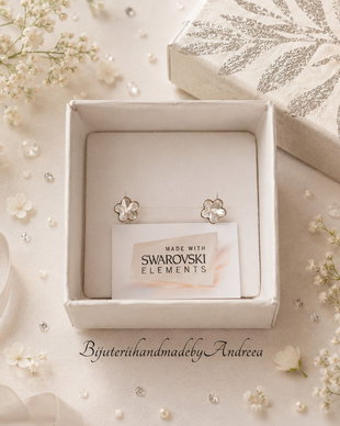 Cercei argint cu piatra Swarovski Flower 6mm Cristal