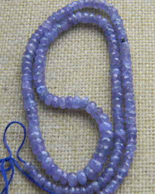 Tanzanit (AV22)