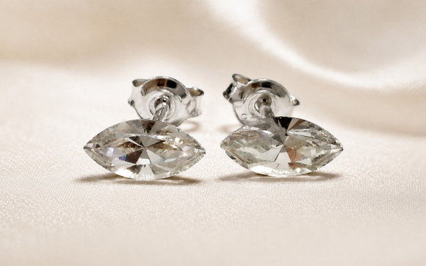Cercei argint cu piatra Swarovski Fancy Stone Crystal 8x4mm