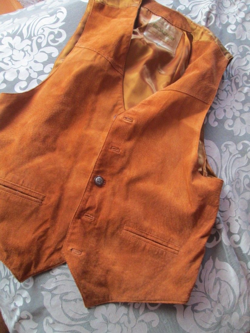 vesta piele intoarsa Broadway 50/L