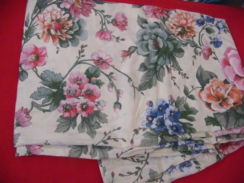 Noua-draperie cu flori