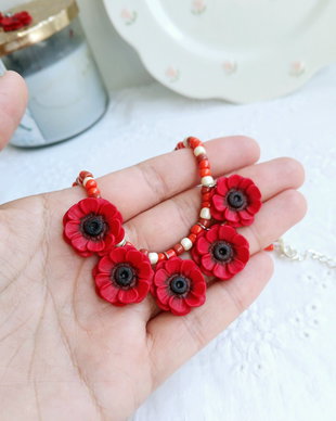 Colier Poppy