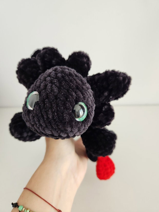Dragon crosetat, toothless si light fury crosetate