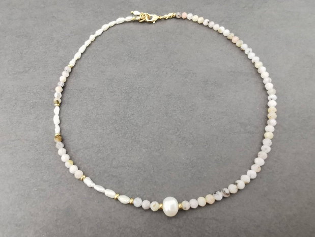 Colier din opal roz si perle de cultura CP60