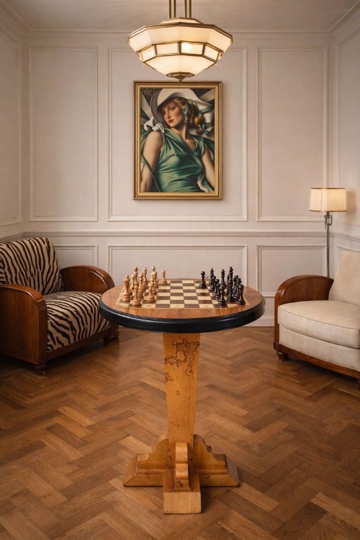 Masa Art Deco de sah din lemn masiv furniruit