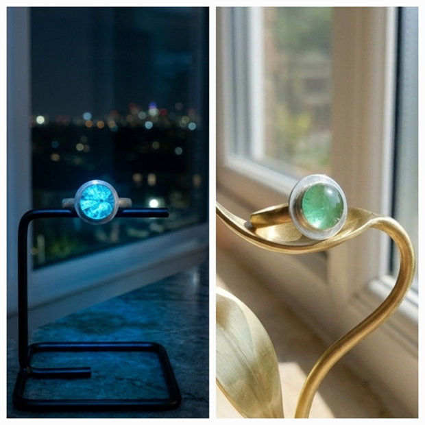 Inel unicat cu cabochon in forma de floare bleu vert din sticla fuzionata fosforescenta