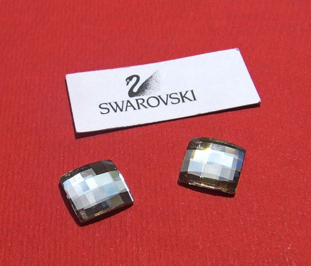 (2 bucati) Swarovski Elements Cabochon carré CRYSTAL 10mm