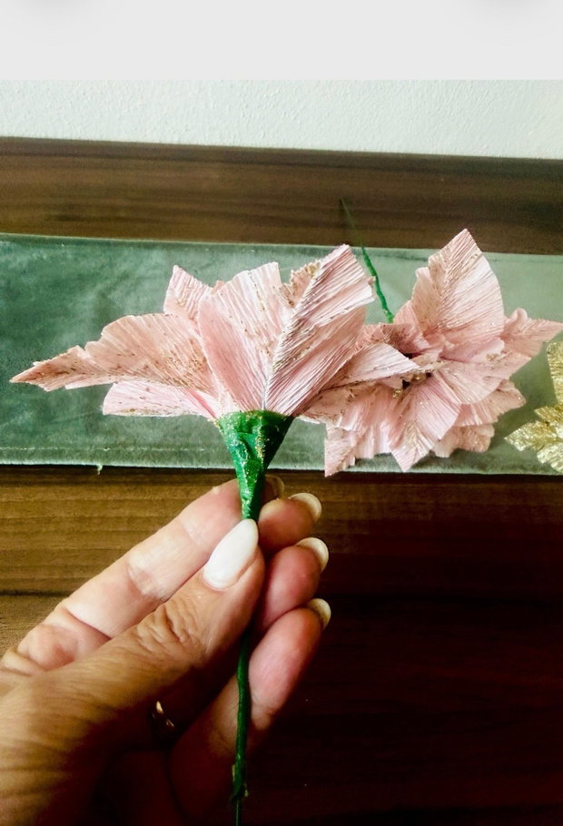 Crăciunițe din Hârtie Creponată Italiană cu Tijă 20cm | Decor Brad 12cm Handmade