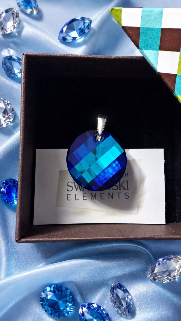 Pandant Swarovski Twist 18mm Bermuda Blue