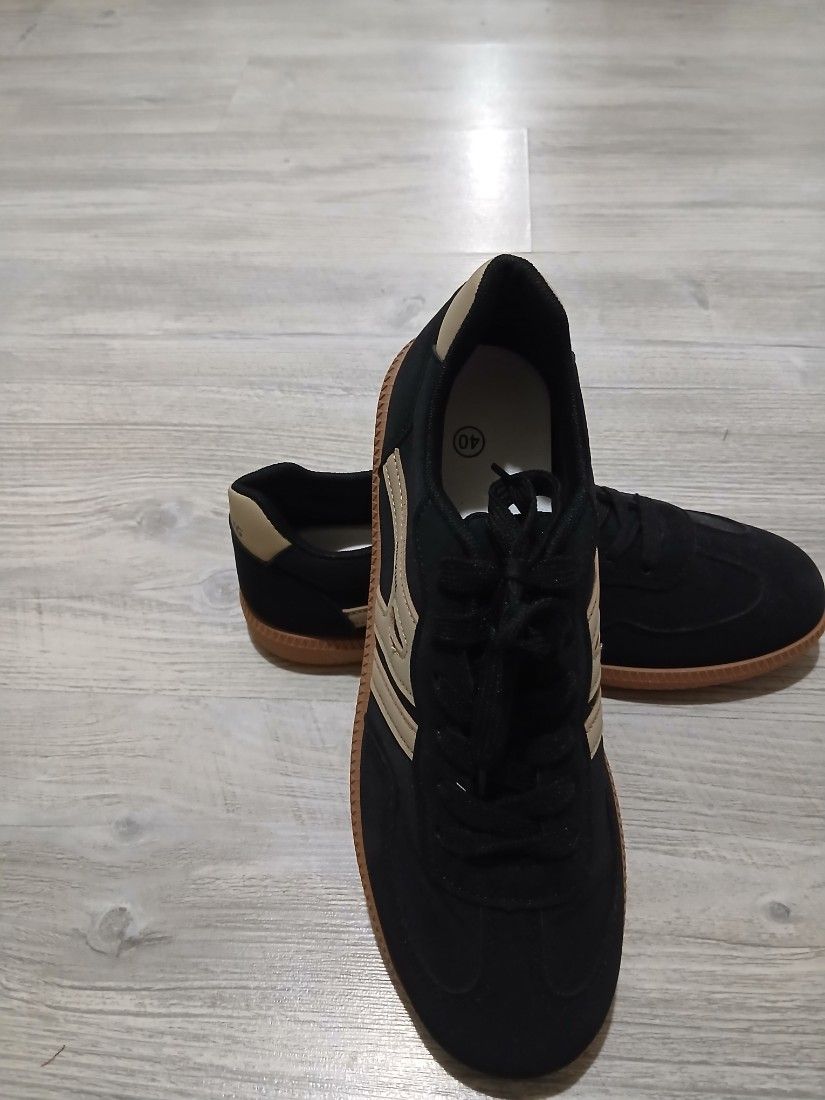 Adidasi barbat 40