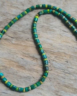 Colier verde, de vara - jasp imperial, argint