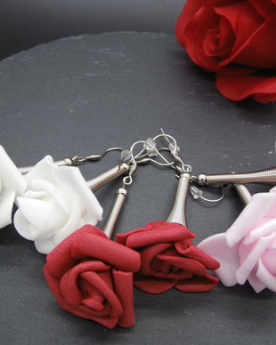 Cercei handmade statement unicat -flori - foamiran (cod856)