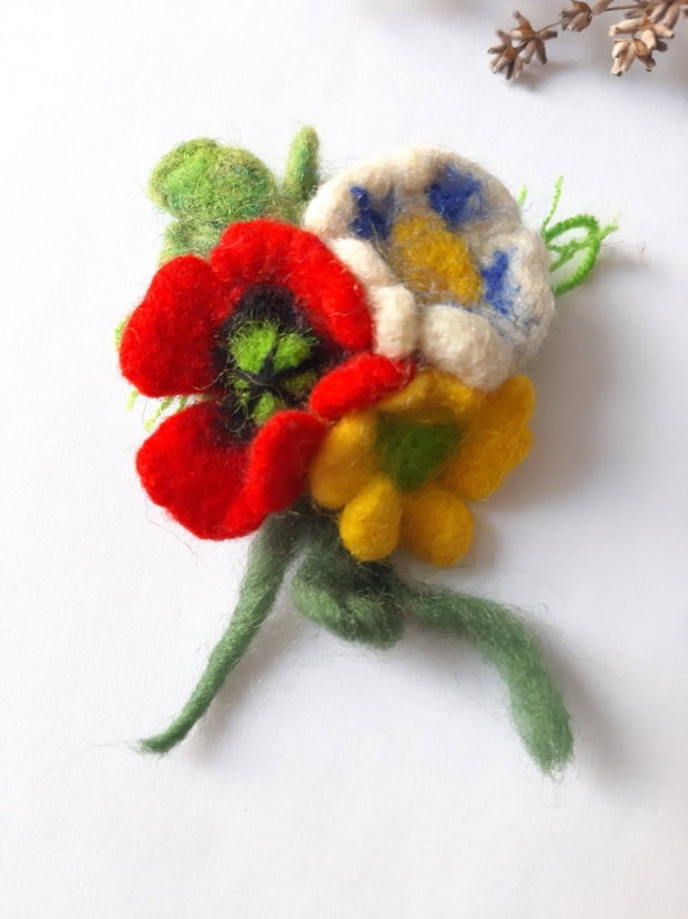 Broșă buchet cu 3 flori-handmade din lână împâslită