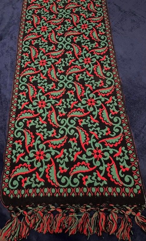 Eșarfă Jacquard reversibilă vintage 100% lână - roșu, negru, verde, popular slav