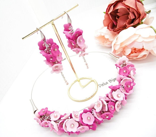 Set Bijuterii Pink Blossom Colier la baza gâtului și Cercei (cod1462)
